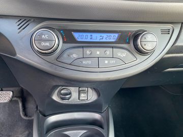 Car image 27