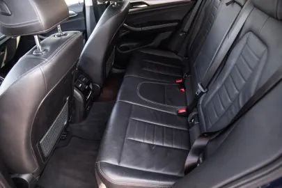 Car image 49