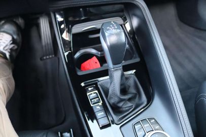 Car image 30