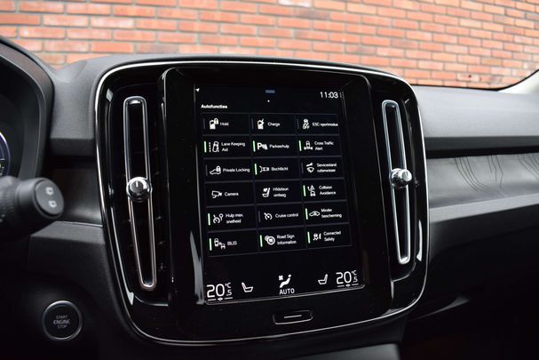 Volvo XC40 Recharge T4 Plus Dark 155 kW image number 31