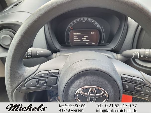 Toyota Aygo X 1.0 53 kW image number 11