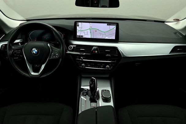 BMW 520d xDrive 140 kW image number 6