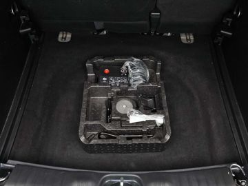 Car image 41