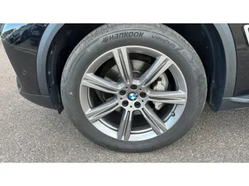 Car image 48
