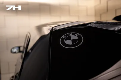 Car image 30