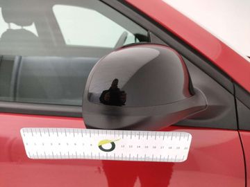 Car image 36