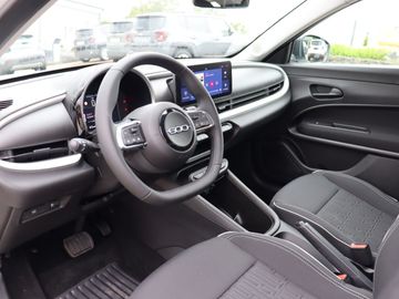 Car image 15