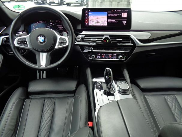 BMW 540d Touring xDrive 250 kW image number 9