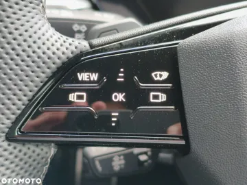 Car image 40