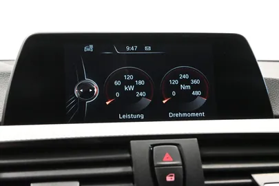 Car image 35