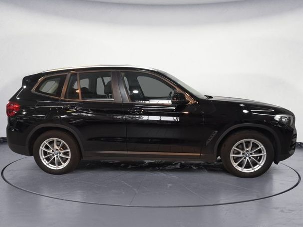 BMW X3 xDrive20d Advantage 140 kW image number 6