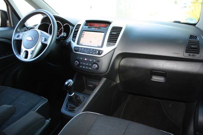 Car image 13