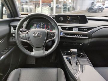 Car image 11