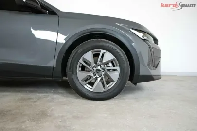 Car image 37