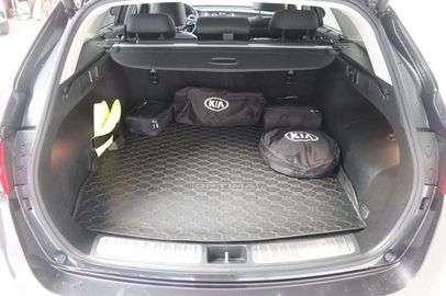 Car image 36