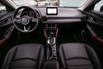 Car image 13