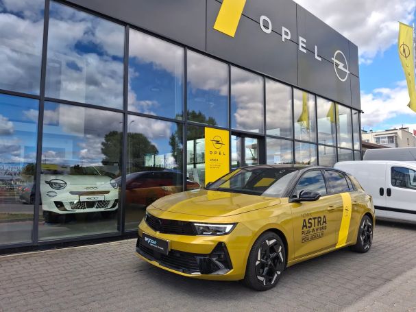 Opel Astra 165 kW image number 2