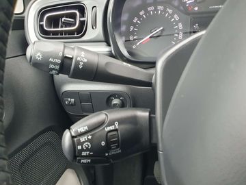 Car image 36