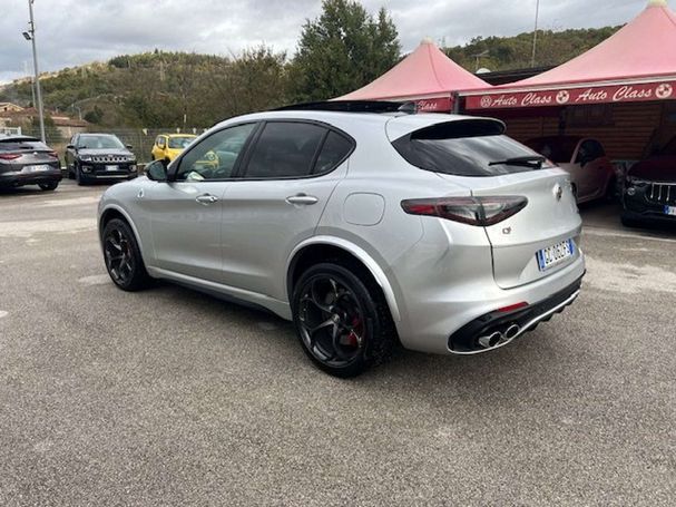 Alfa Romeo Stelvio V6 2.9 Bi-Turbo Quadrifoglio 375 kW image number 5