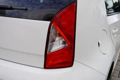 Car image 33