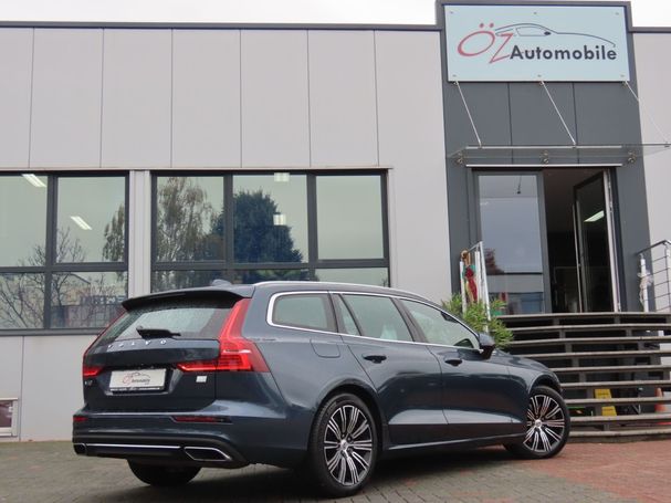 Volvo V60 Inscription Expression AWD Recharge 251 kW image number 4