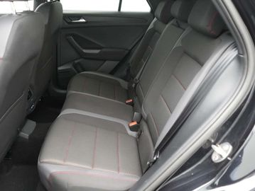 Car image 37