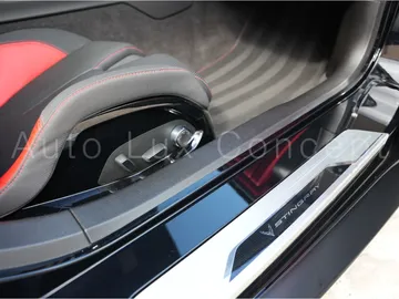 Car image 25