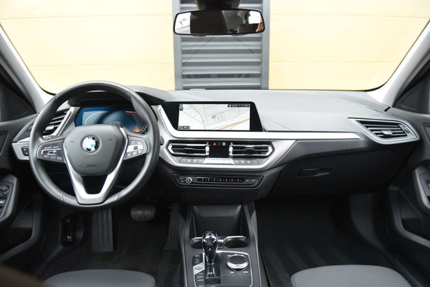 BMW 118i 104 kW image number 4