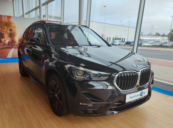 BMW X1 25e xDrive 162 kW image number 1