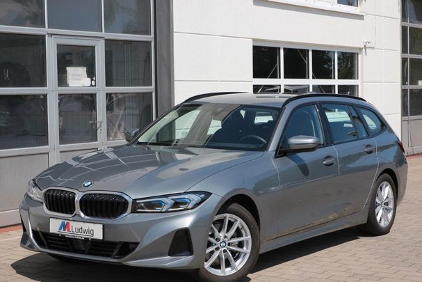 BMW 318i Touring 115 kW image number 1