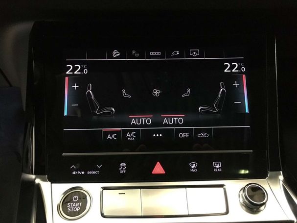 Audi e-tron 50 quattro S-line 230 kW image number 23