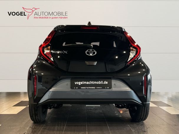 Toyota Aygo X 1.0 VVT-i 53 kW image number 6