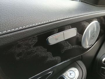 Car image 33