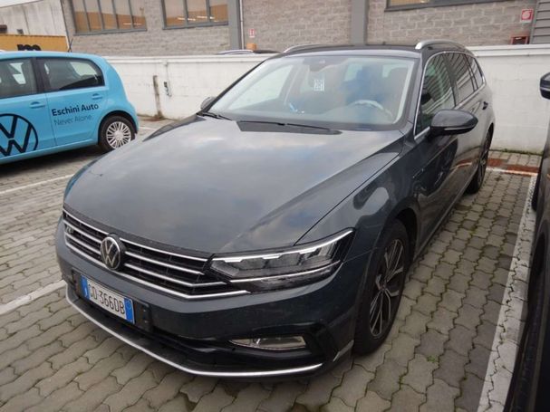 Volkswagen Passat Variant 2.0 TDI R-Line DSG 110 kW image number 1