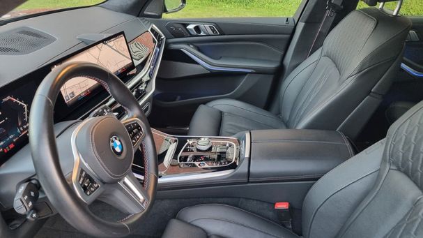 BMW X7 M60i xDrive 390 kW image number 9