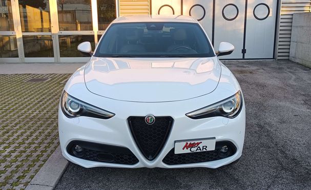 Alfa Romeo Stelvio 2.2 Q4 154 kW image number 3