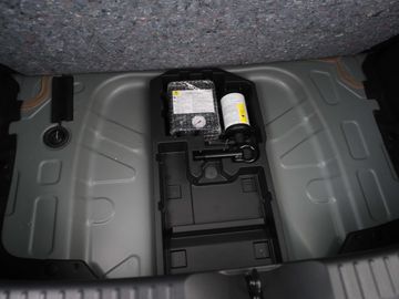 Car image 31