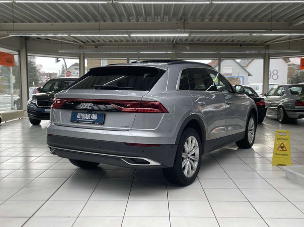 Audi Q8 50 TDI quattro 210 kW image number 3