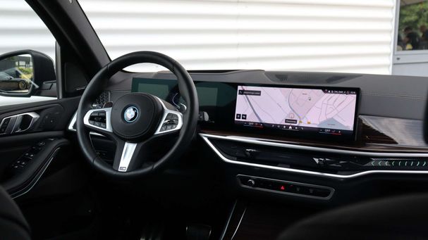 BMW X5 50e xDrive 360 kW image number 12