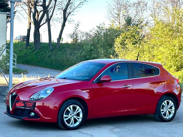 Alfa Romeo Giulietta 1.6 JTDM Super 88 kW image number 2