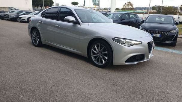 Alfa Romeo Giulia 2.2 Diesel AT8 118 kW image number 2