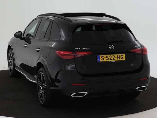 Mercedes-Benz GLC 300 e AMG Line 4Matic 230 kW image number 17