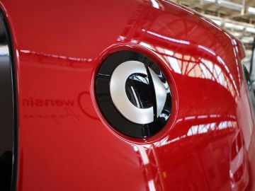 Car image 49
