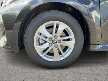 Car image 22