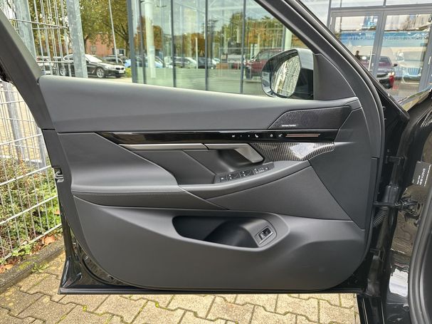 BMW 520i 140 kW image number 3