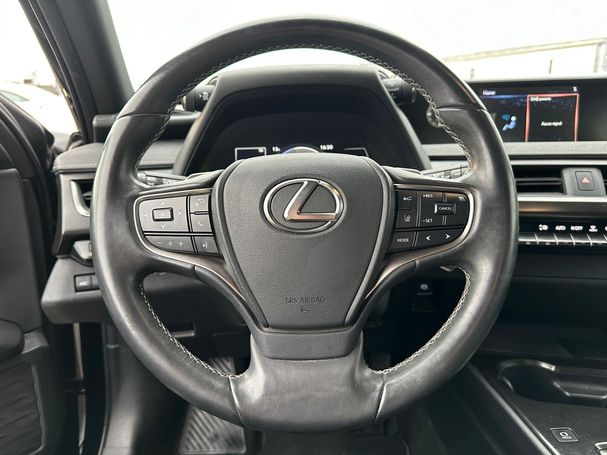 Lexus UX 300e 150 kW image number 12