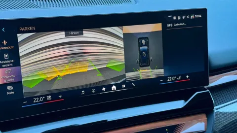 Car image 38