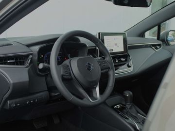 Car image 11