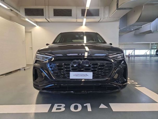 Audi Q8 55 quattro e-tron S-line 300 kW image number 2