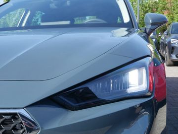 Car image 24